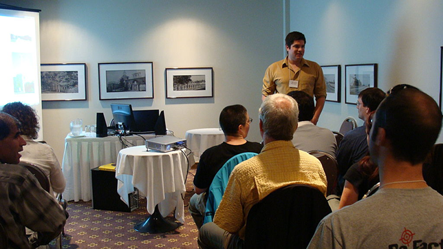 « Conférence Wikimédia à Trois-Rivières » par Khayman — Travail personnel.