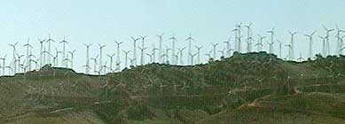 Ferme éolienne à Tehachapi Pass, Californie. Wind towers at Tehachapi Pass, California