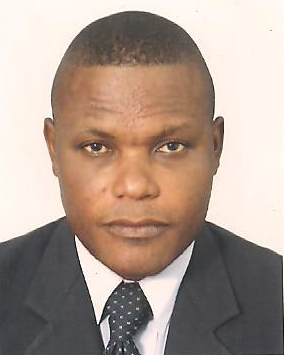 Laurent Malanda alias Huppert est écrivain-journaliste de profession. Il est né le 13 septembre 1969, à Mouyondzi (République du Congo).
