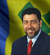 Ralph Everard Gonsalves, Prime Minister of Saint Vincent and the Grenadines / Premier Ministre des Saint-Vincent-et-les Grenadines (ou Saint-Vincent-et-Grenadines)