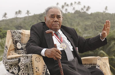 Ratu Josefa Iloilovatu, President of Fiji / Président de la République des îles Fidji